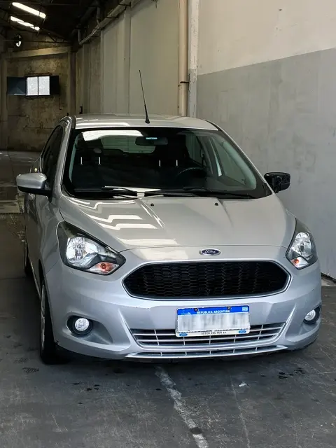 Lavado de Ford Ka — JL Lavadero & Detailing